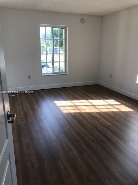 Foto del edificio - 5122 NW 79th Ave