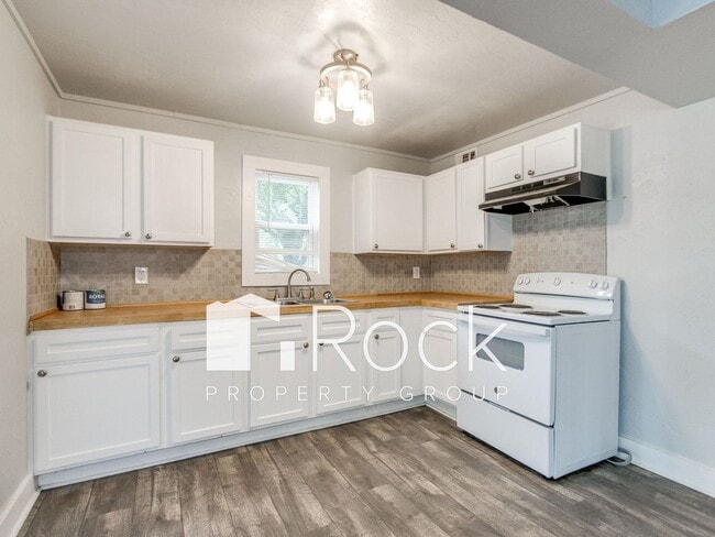 Photo - Updated Cozy 2 Bed 1 Bath Home in Guthrie Available Now ~MOVE IN SPECIAL~