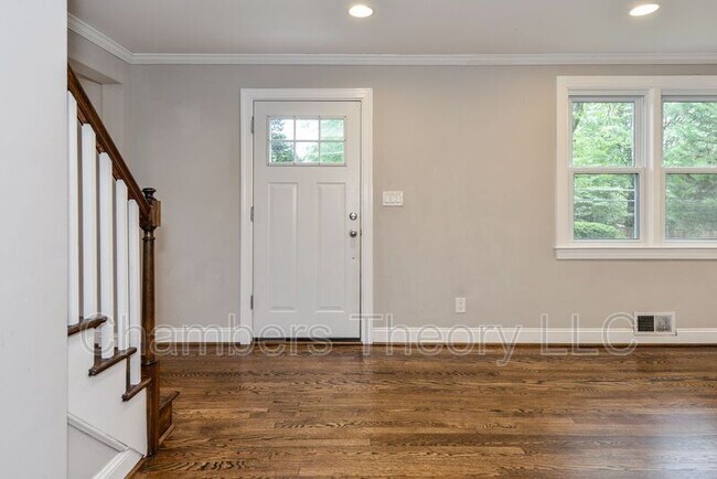Building Photo - 3318 Holloman Rd