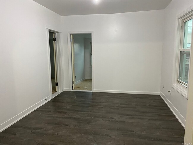 Foto del edificio - 101-16-101112 112th St