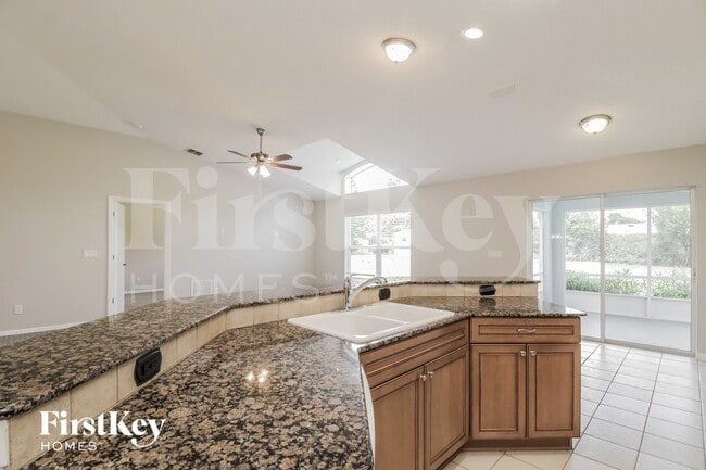 Building Photo - 211 Oak Branch Dr