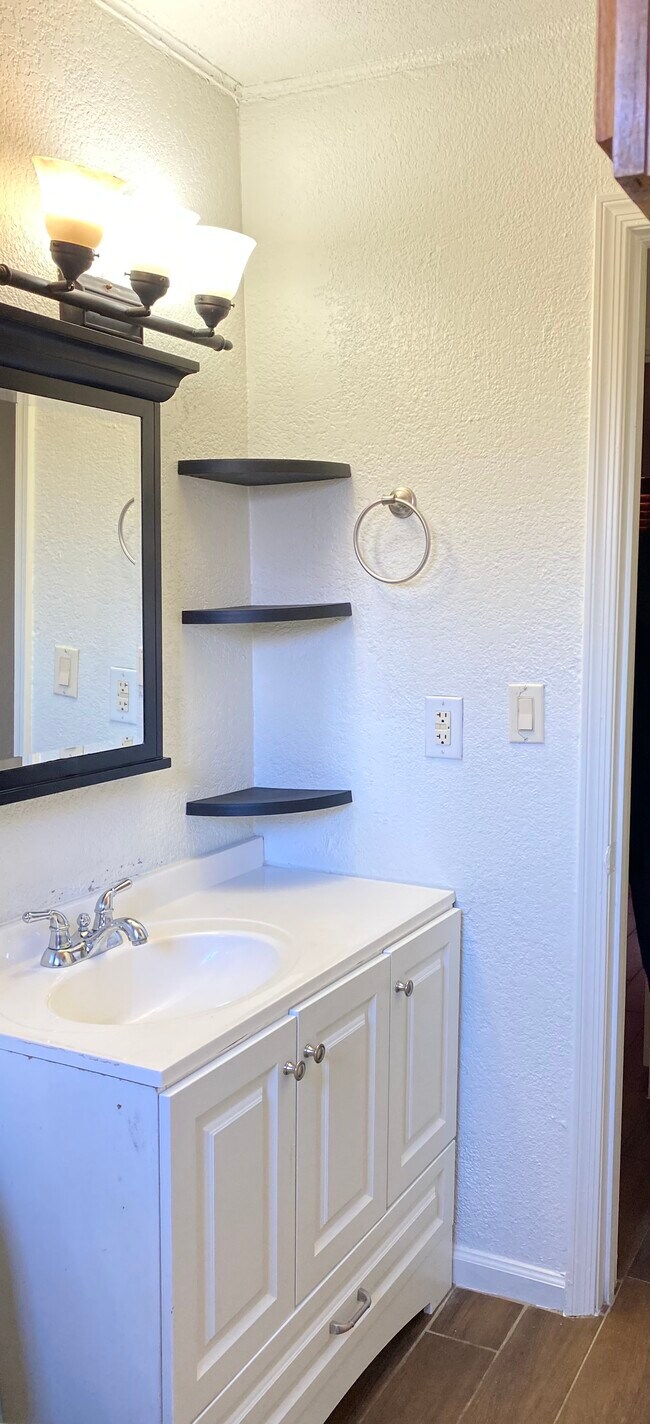 Foto del edificio - 4401 N 12th St