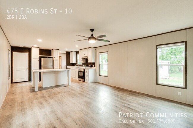 Foto del edificio - 475 E Robins St