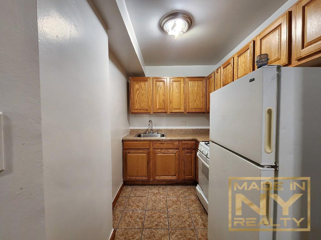 3324 Parsons Blvd Unit 6U, Queens, NY 11354 Room for Rent in Queens