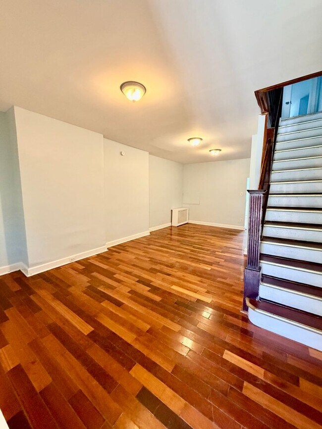 Foto del edificio - Available Now | Pet-Friendly 3-Bedroom Home with Spacious Living Areas