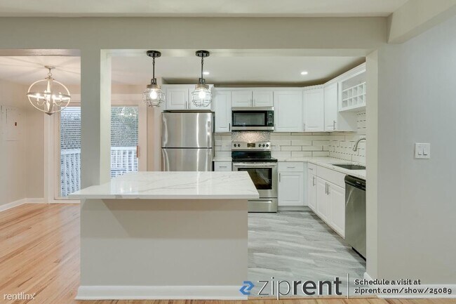 Foto del edificio - 3 br, 2 bath House - 8360 10th Avenue Nort...
