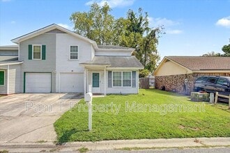 Building Photo - 128 Fox Chase Rd