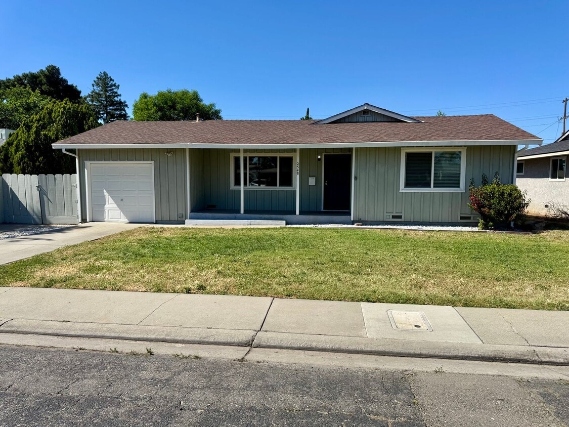 3 Bedroom 1 Bath house - 3 Bedroom 1 Bath house