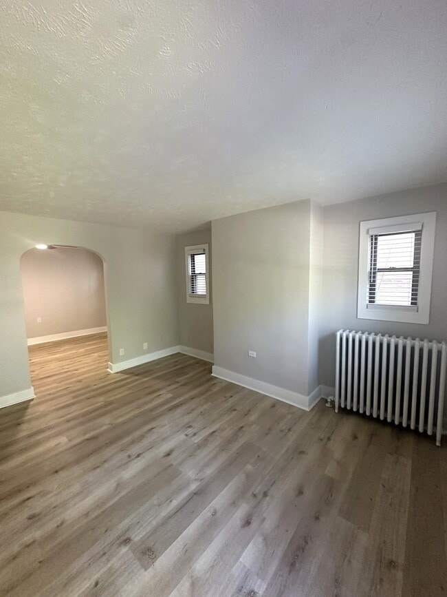Building Photo - 807 S Braddock Ave