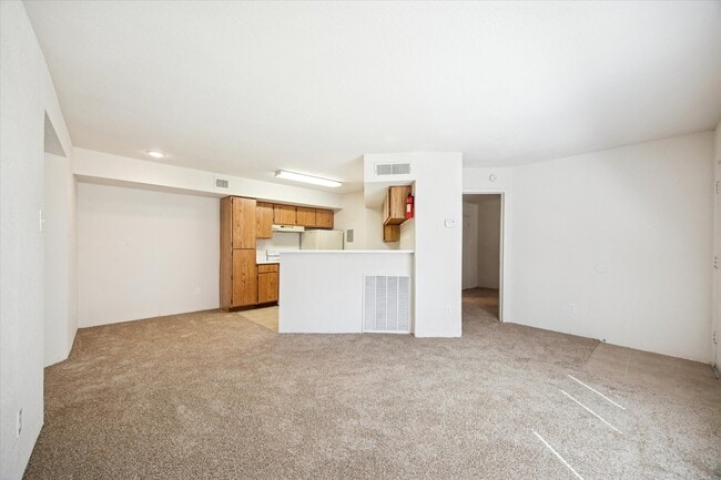 Foto del edificio - 1660 W T C Jester Blvd