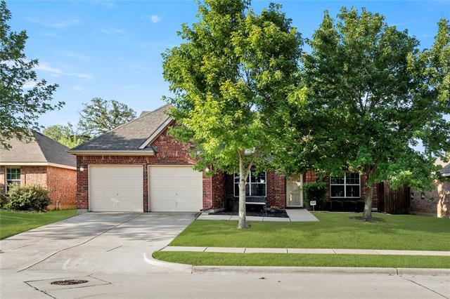 Foto principal - 2712 Clubhouse Dr