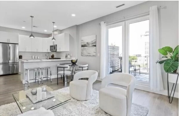 Foto del edificio - 610 Rutherford Ave