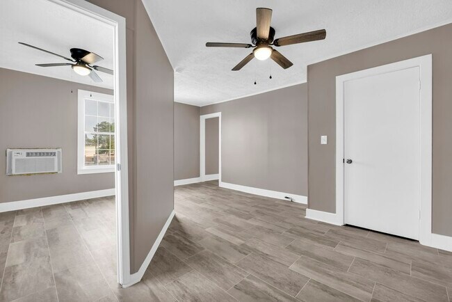 Foto del edificio - 817 College St