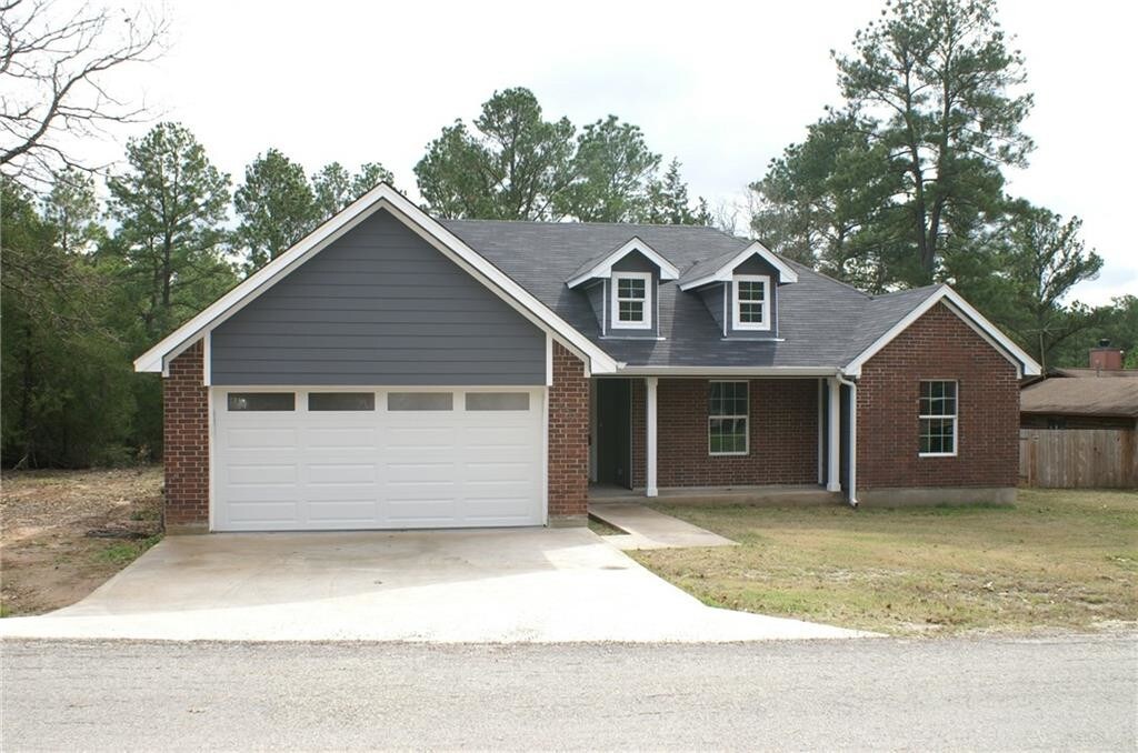Foto principal - 239 Old Firetower Rd