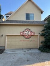 Building Photo - 10257 S Clarks Hill Dr