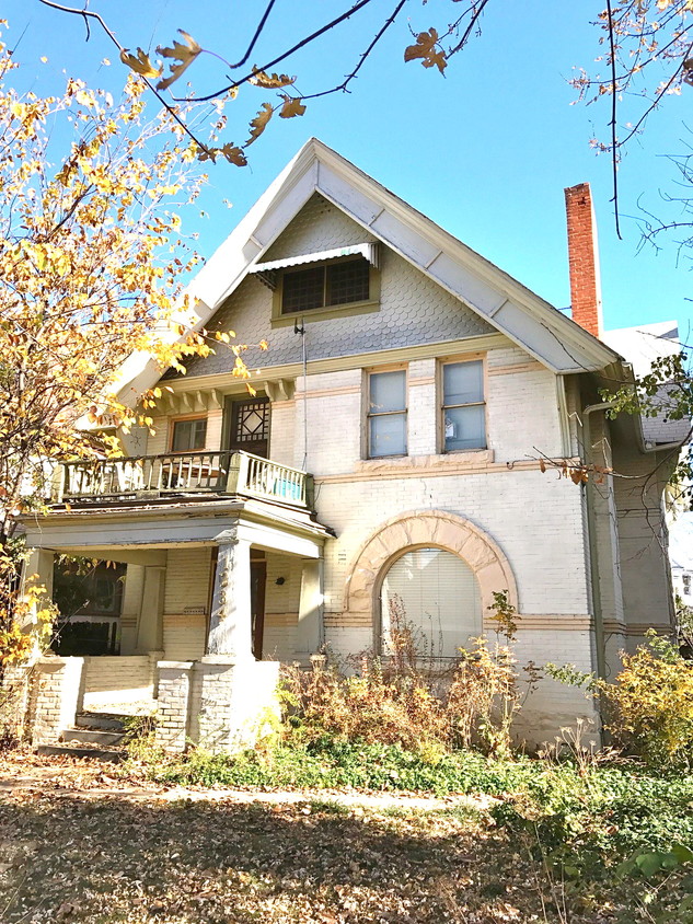 Primary Photo - 1234 York St