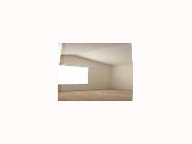 Foto del edificio - 6033 Bannister Ct