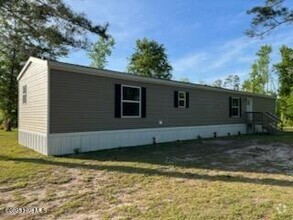 Building Photo - 339 Quaker Bridge Rd