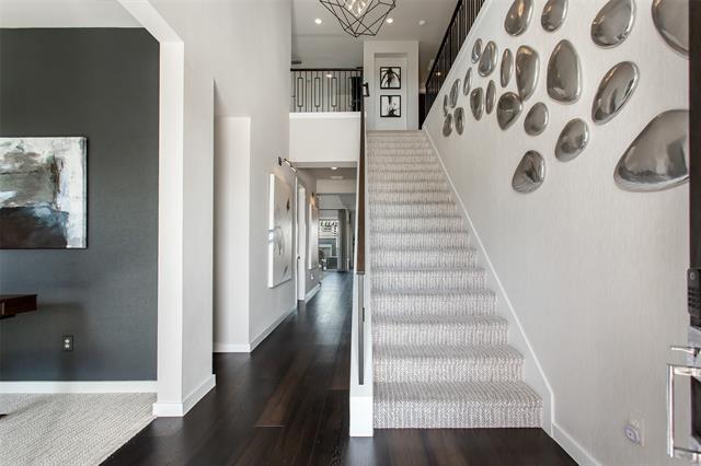 Building Photo - 2468 Electra Dr