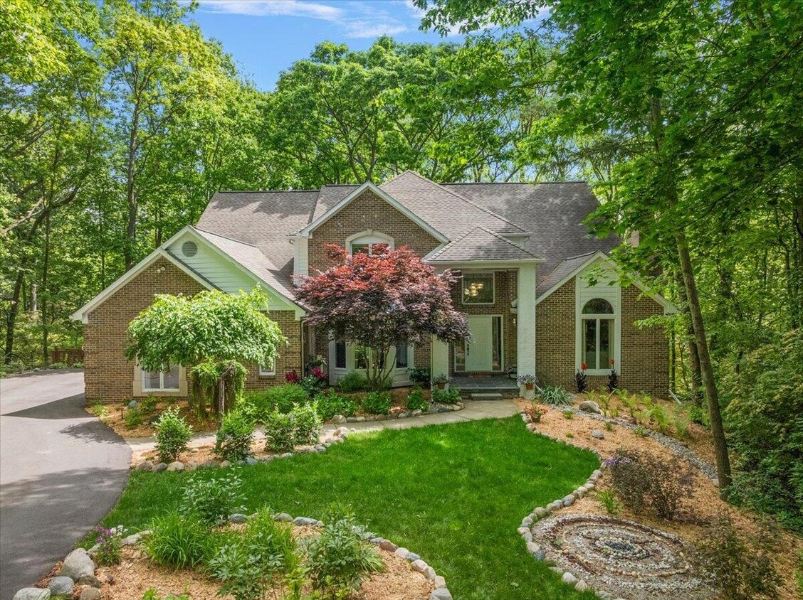 Primary Photo - 3427 E Dobson Pl