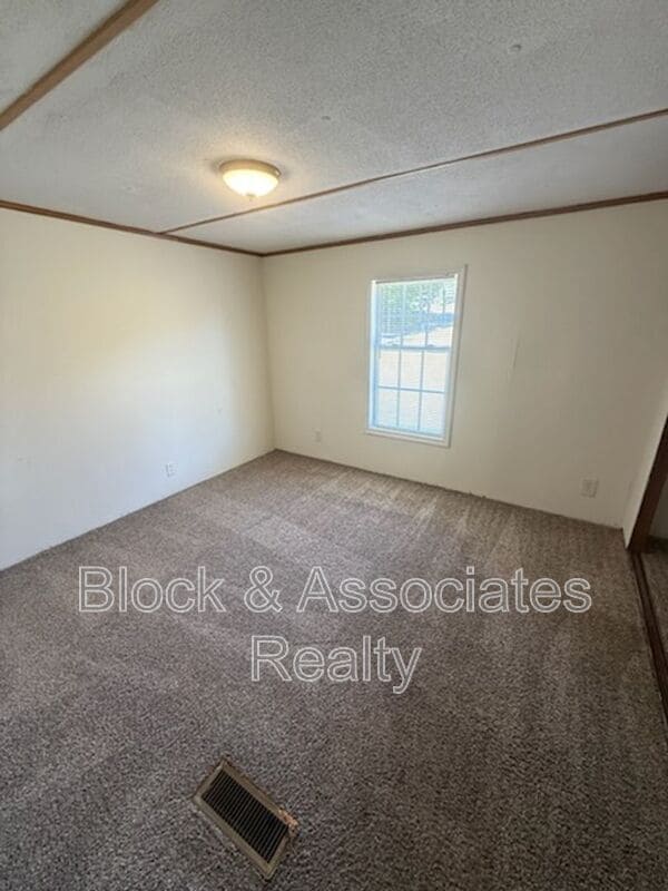 Foto del edificio - 3568 Old Cedar Falls Rd