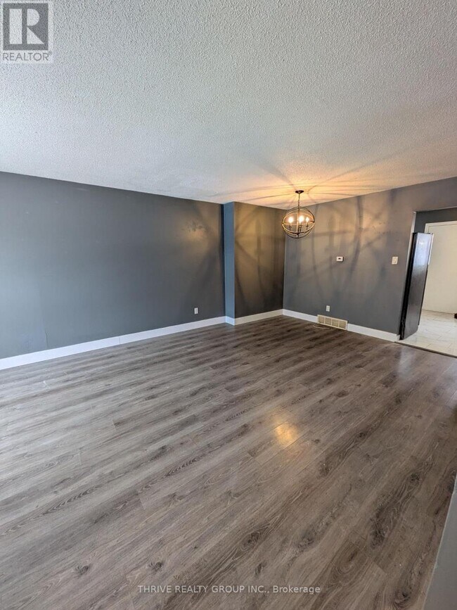 Photo du bâtiment - 577 Third St