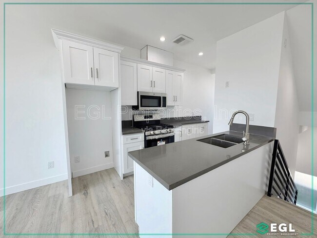 Foto del edificio - 15314 Grevillea Ave