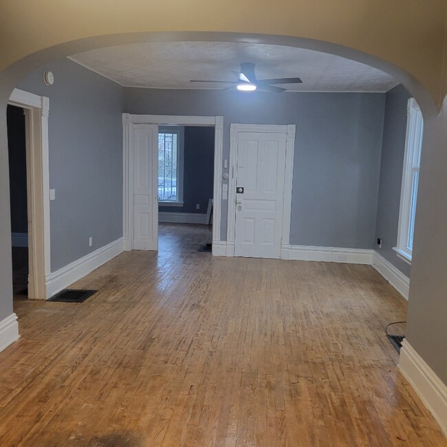 Foto del edificio - 127 Paddock Ave SE