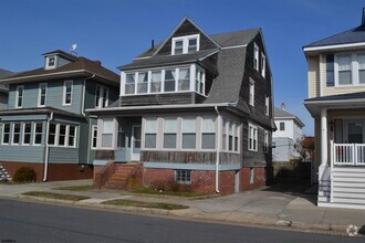 Building Photo - 19 S Surrey Ave