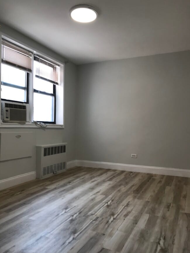 Building Photo - 3730 73rd St
