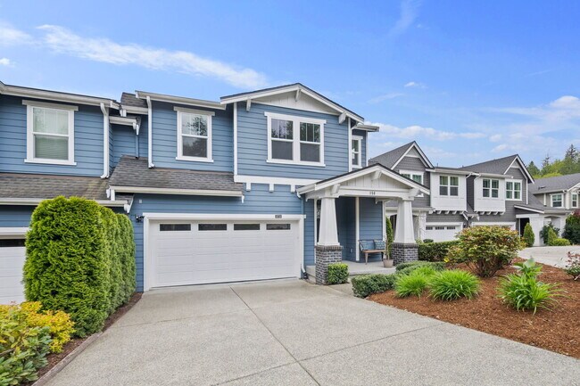 Building Photo - **North-Facing Luxury Home with Sunroom, A/C & Smart Home Features in Sammamish** Available NOW f...