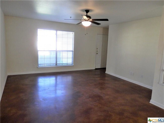 Building Photo - 3117 Douglas Fir Dr