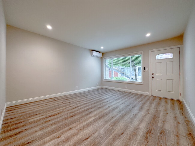 Foto del edificio - 6446 Lexington