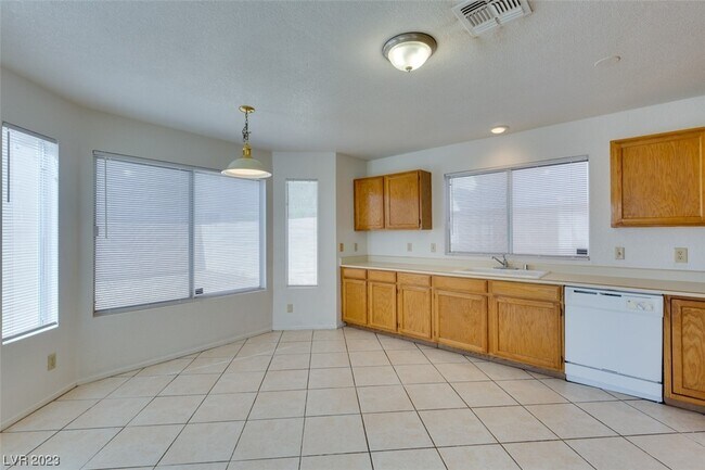 Foto del edificio - 7813 Cherry River Dr
