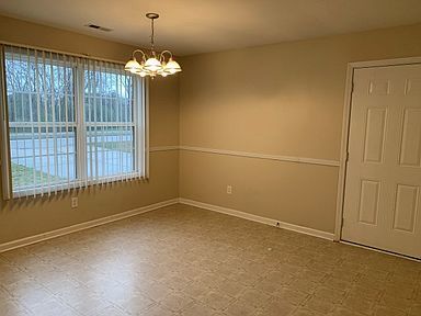 Building Photo - 2031 Golden Ct