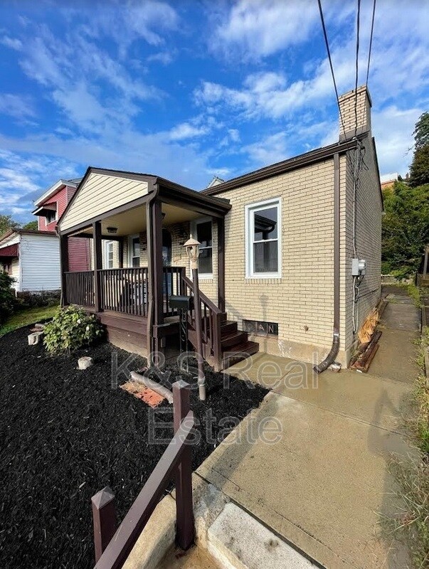 Building Photo - 1805 Westmont Ave