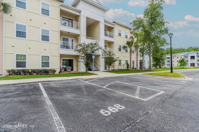 Foto del edificio - 4931 Key Lime Dr