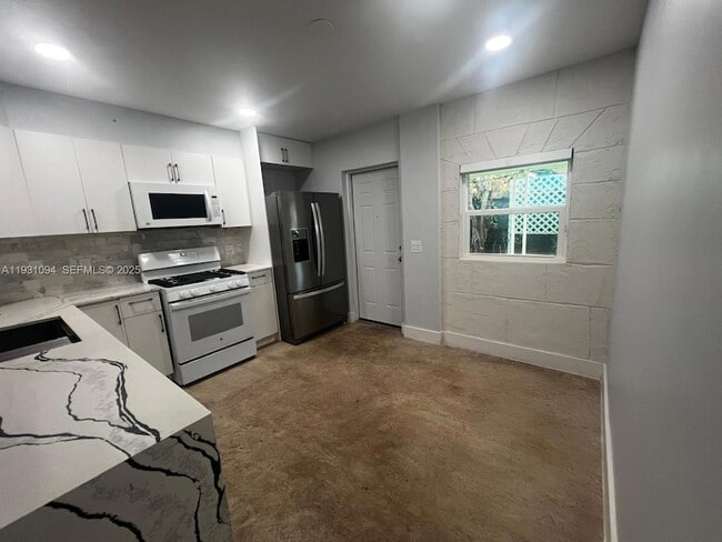 Building Photo - 8500 NW 179th St