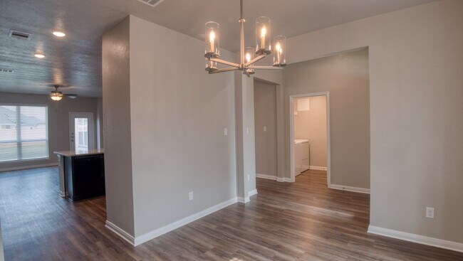 Foto del edificio - Spacious Single-Family Home Available Now!