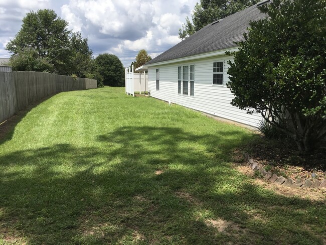 Building Photo - Beautiful Home in Piney Z neighborhood!