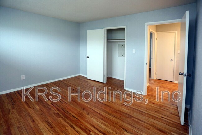 Foto del edificio - 861 41st St