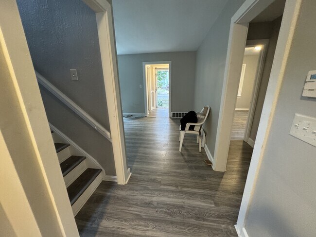 Foto del edificio - 458 E 272nd St