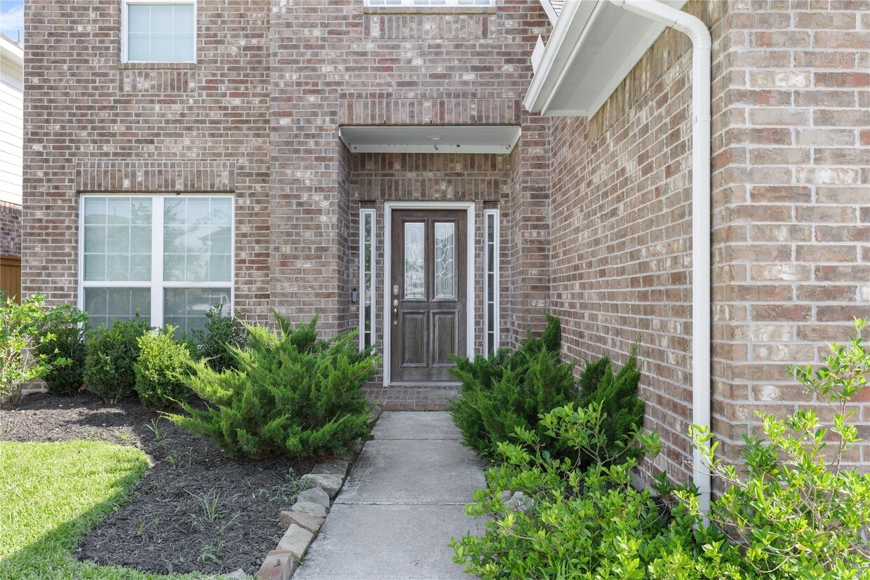 Primary Photo - 2314 Red Slate Dr