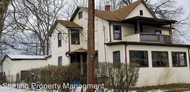 Foto del edificio - 264 W Henry St