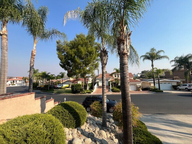 Foto del edificio - 22547 Cascade Dr