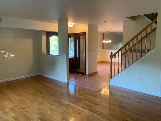 Building Photo - PARKLAND SCHOOLS- FOUR BEDROOM TOWNHOME