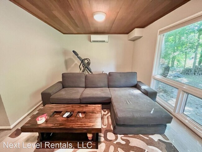 Foto del edificio - 4 br, 3 bath House - 4020 Iva Lane