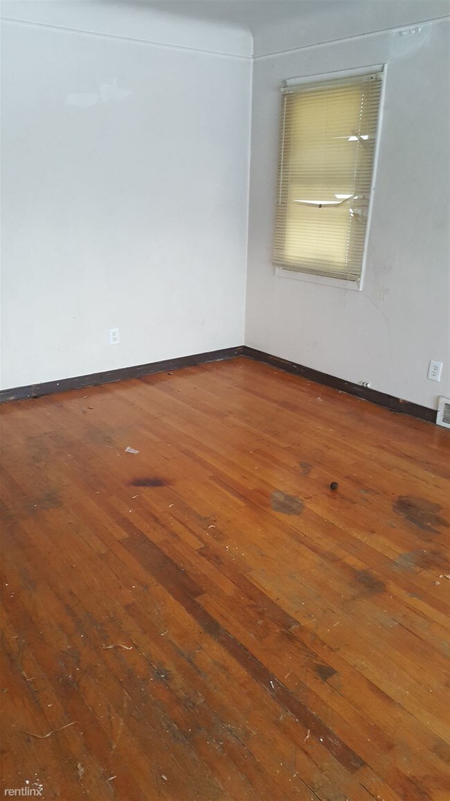 Building Photo - 7711 Minock St
