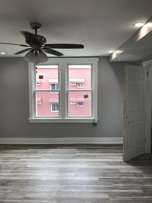 Foto del edificio - 5850 Alderson St