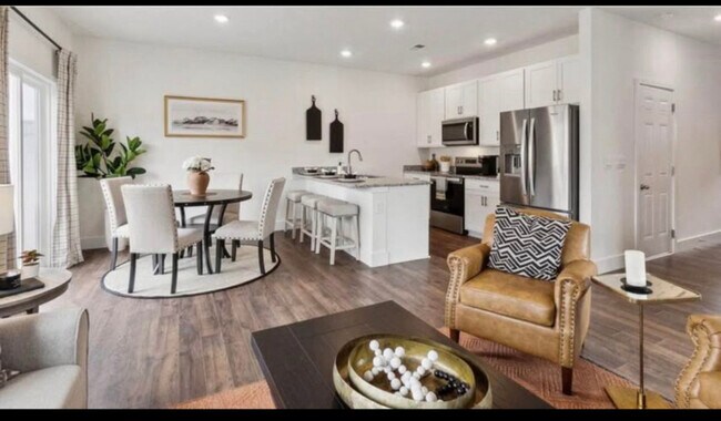 Photo - 3543 Bisham Wood Ln Townhome